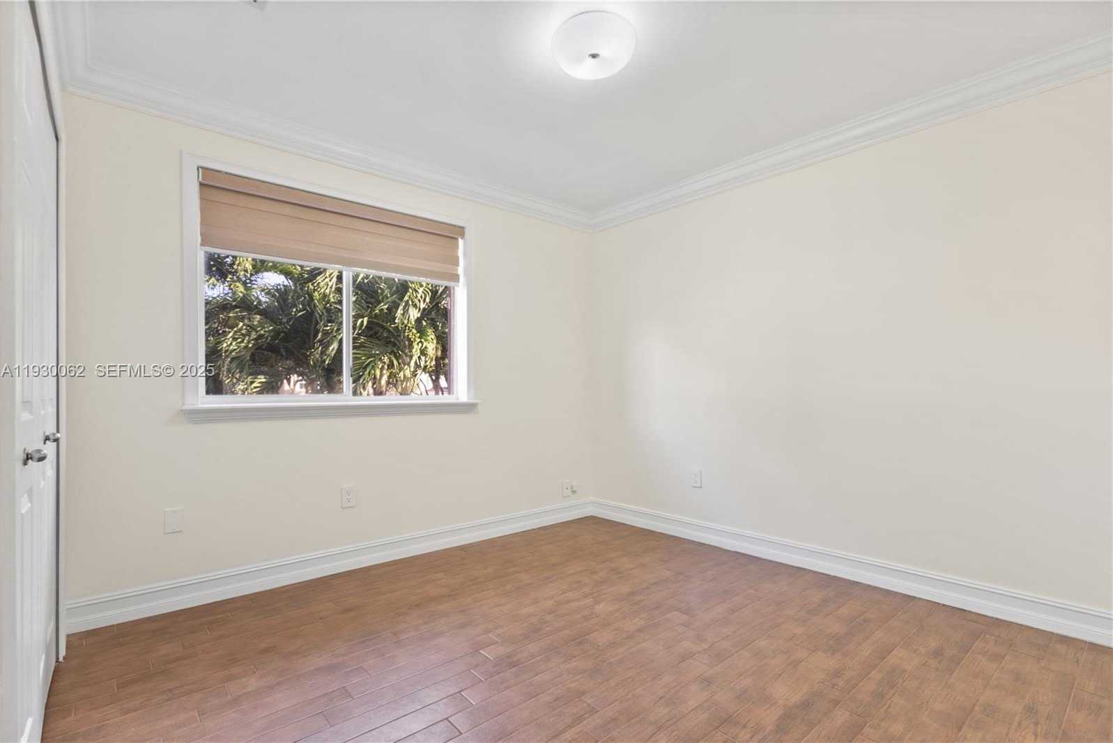 Small Image of 11071 NORTH WEST 47TH LN, Doral Number 21