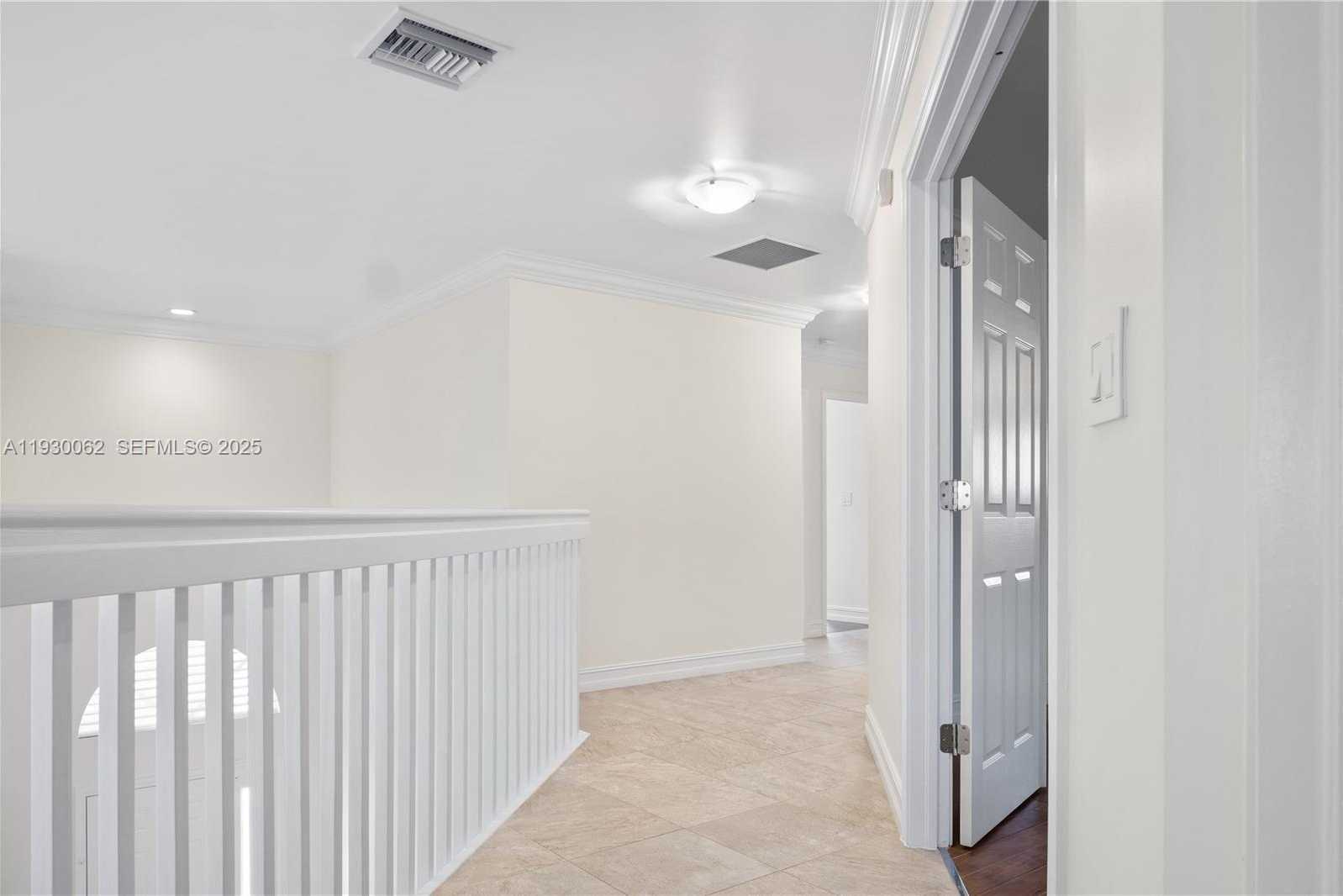 Small Image of 11071 NORTH WEST 47TH LN, Doral Number 24