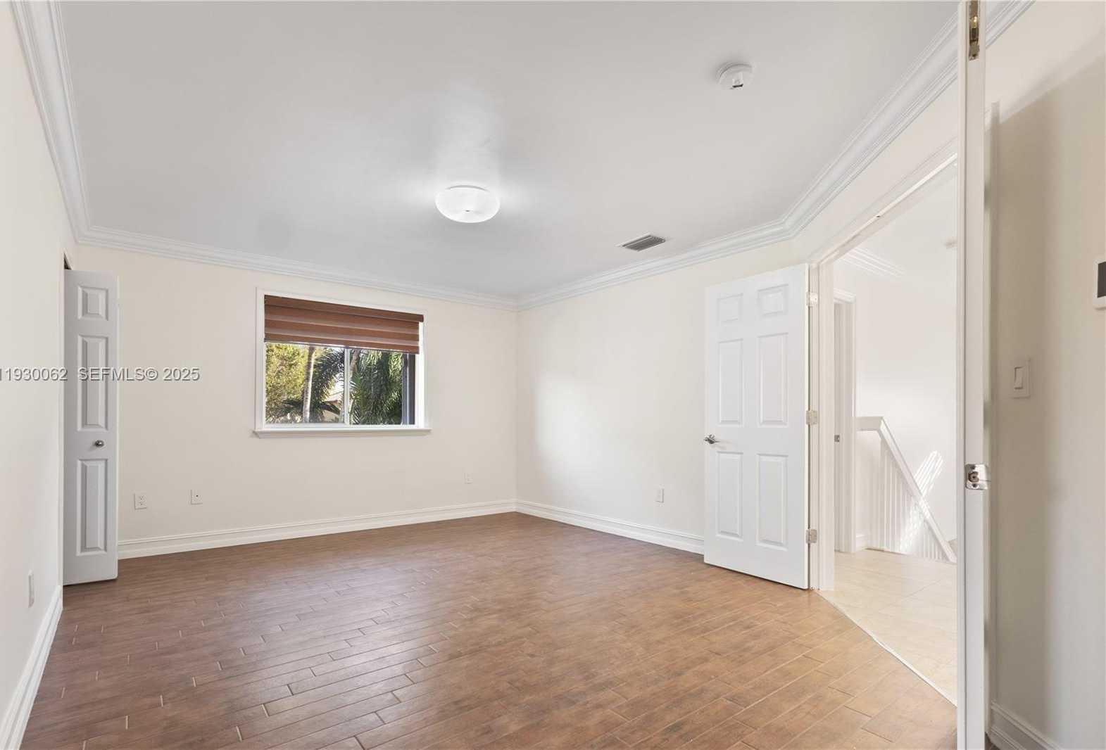 Small Image of 11071 NORTH WEST 47TH LN, Doral Number 27