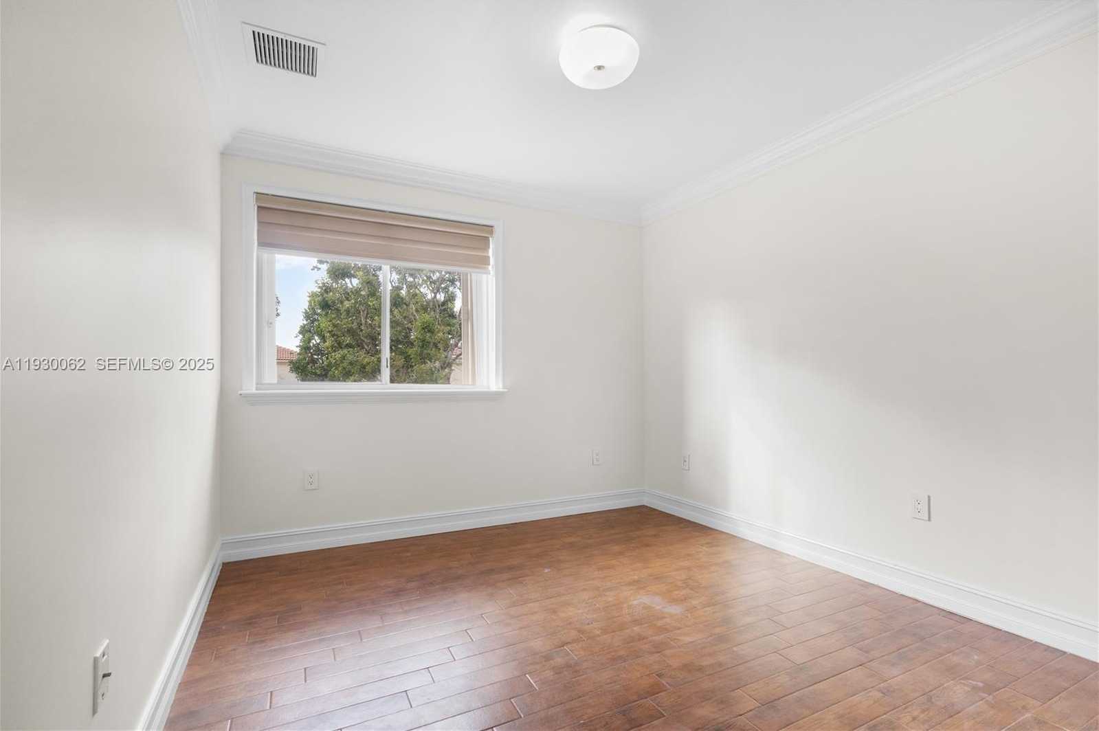 Small Image of 11071 NORTH WEST 47TH LN, Doral Number 30