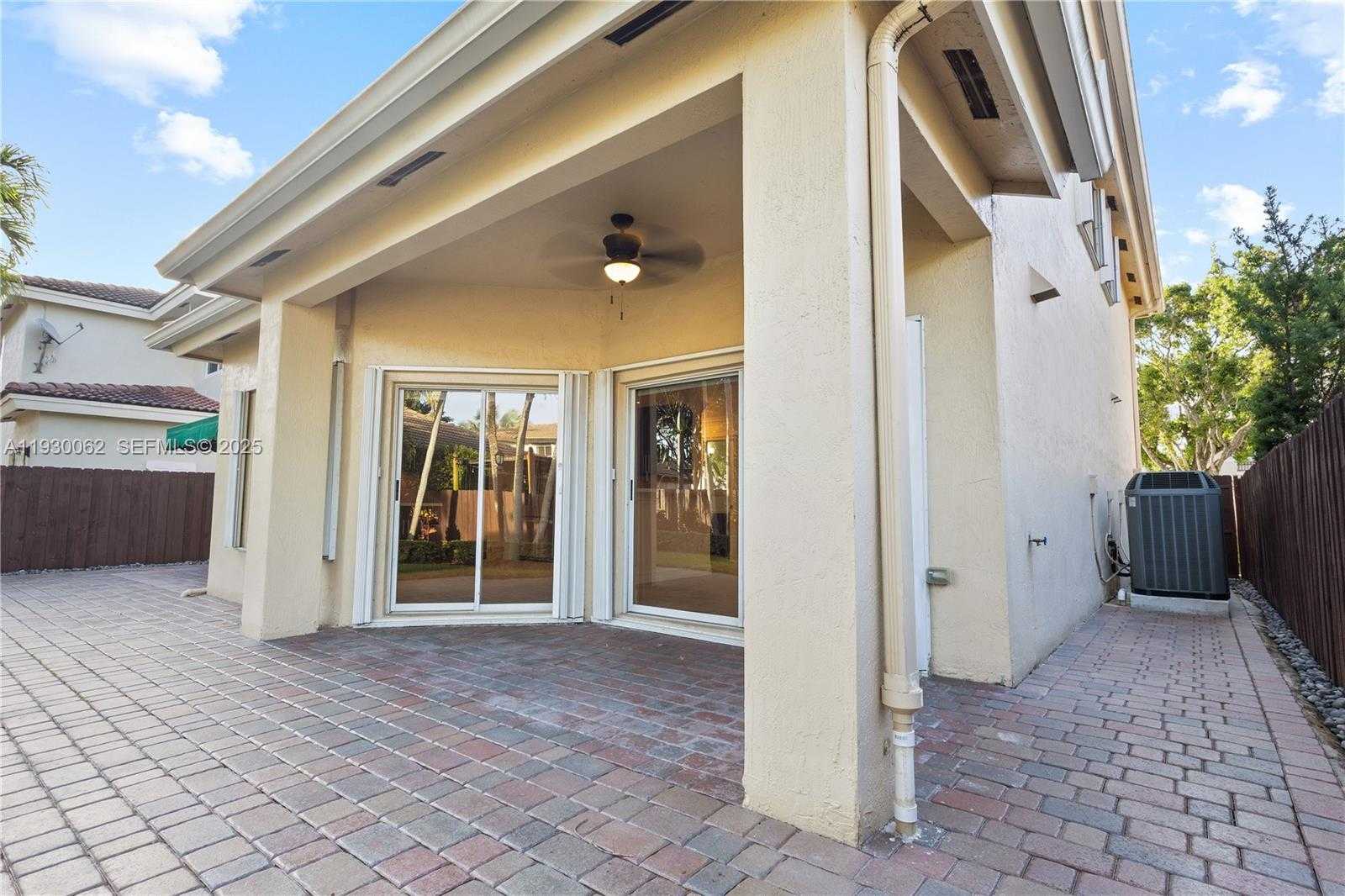 Small Image of 11071 NORTH WEST 47TH LN, Doral Number 40