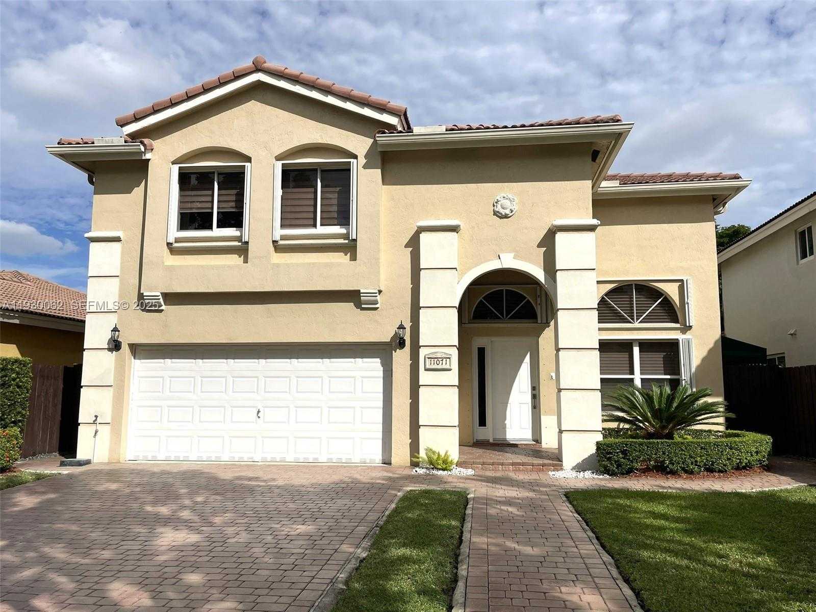 Small Image of 11071 NORTH WEST 47TH LN, Doral Number 45