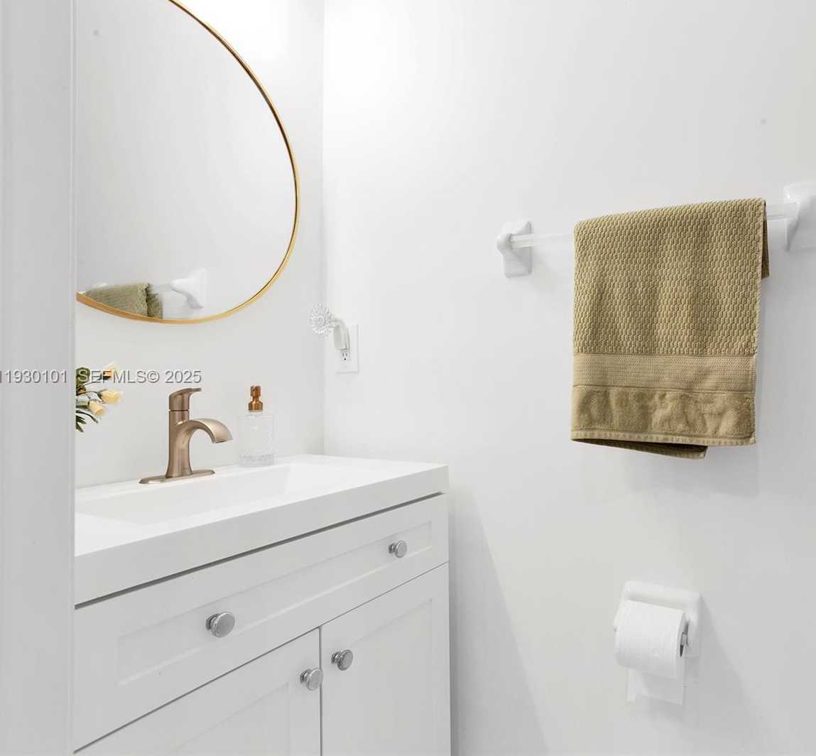 Small Image of 13285 SOUTH WEST 128TH PSGE #13285, Miami Number 14