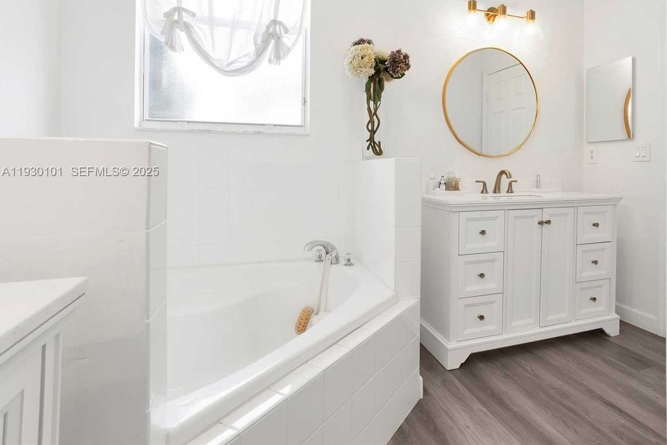 Small Image of 13285 SOUTH WEST 128TH PSGE #13285, Miami Number 19