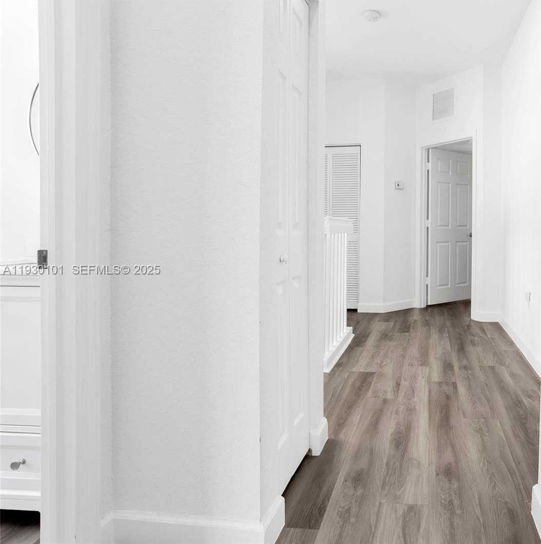 Small Image of 13285 SOUTH WEST 128TH PSGE #13285, Miami Number 21