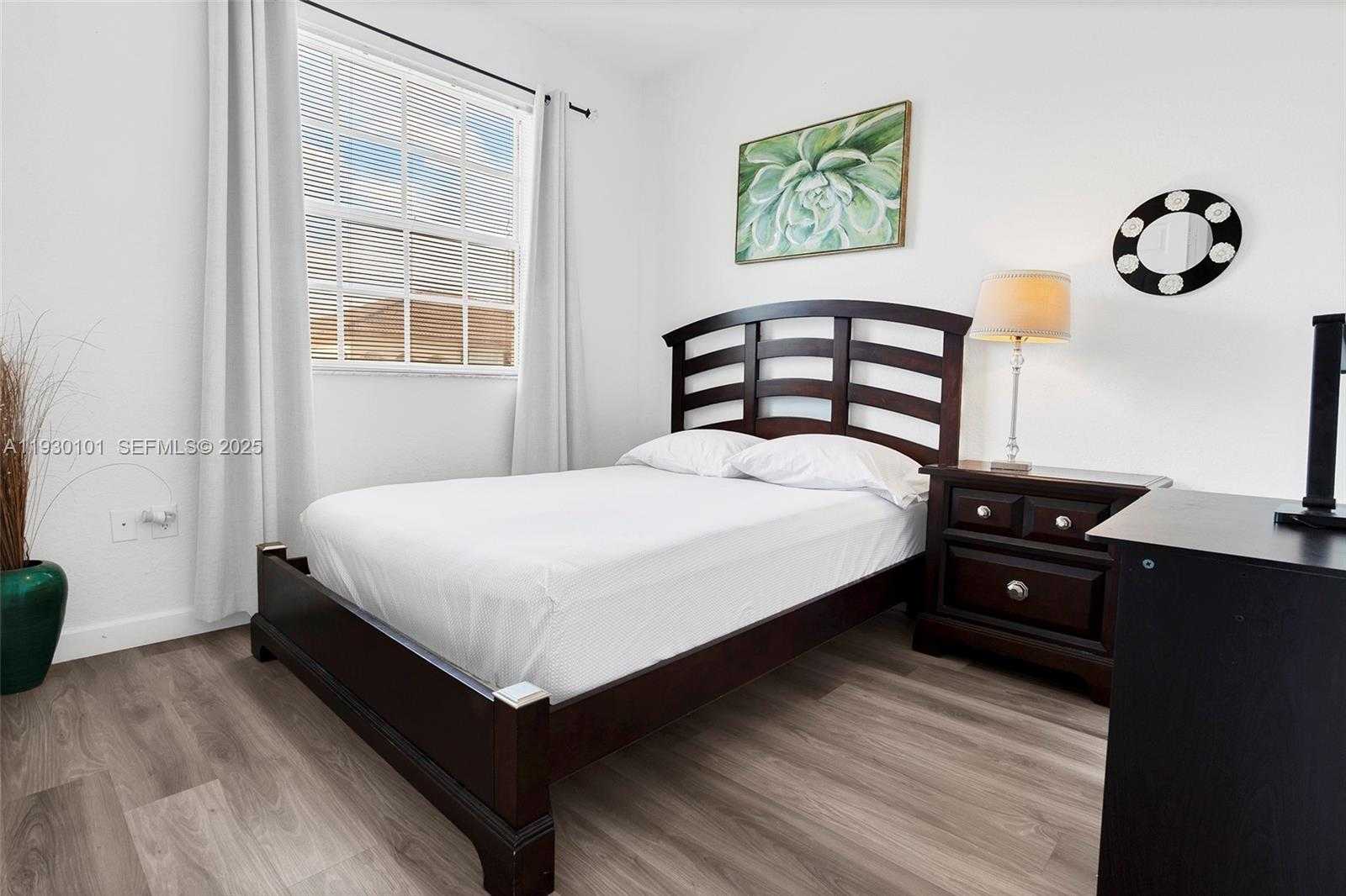 Small Image of 13285 SOUTH WEST 128TH PSGE #13285, Miami Number 22