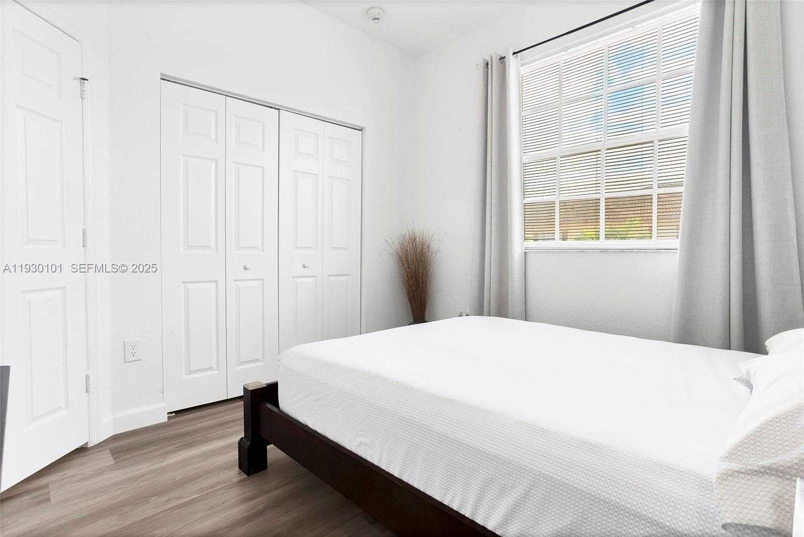 Small Image of 13285 SOUTH WEST 128TH PSGE #13285, Miami Number 23