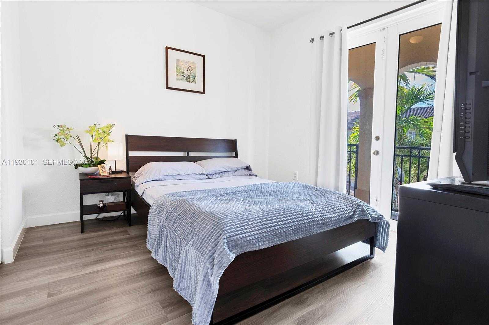 Small Image of 13285 SOUTH WEST 128TH PSGE #13285, Miami Number 24