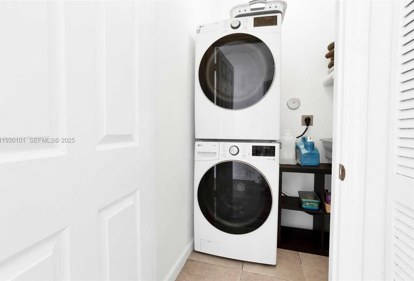 Small Image of 13285 SOUTH WEST 128TH PSGE #13285, Miami Number 28