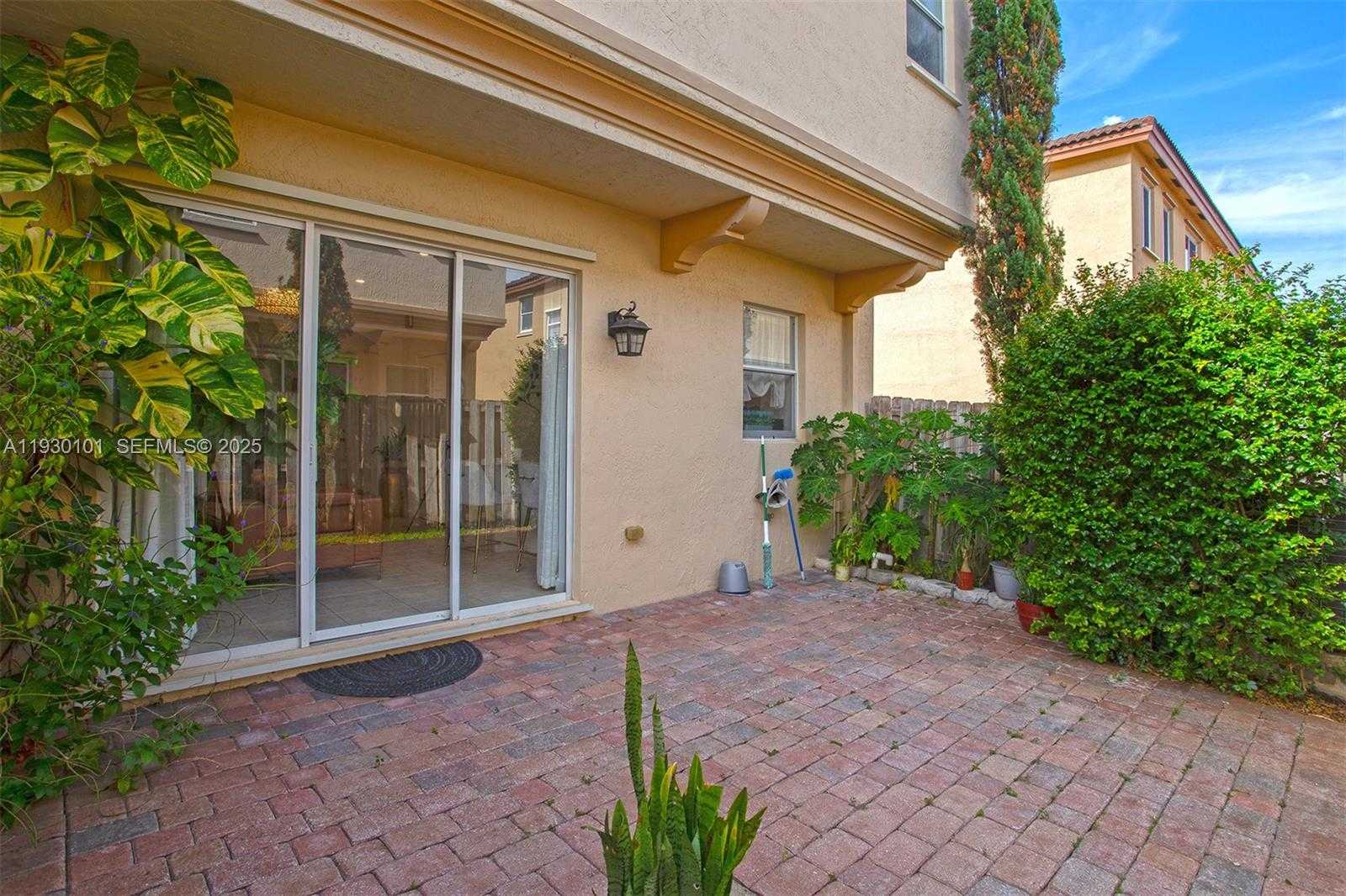 Small Image of 13285 SOUTH WEST 128TH PSGE #13285, Miami Number 32