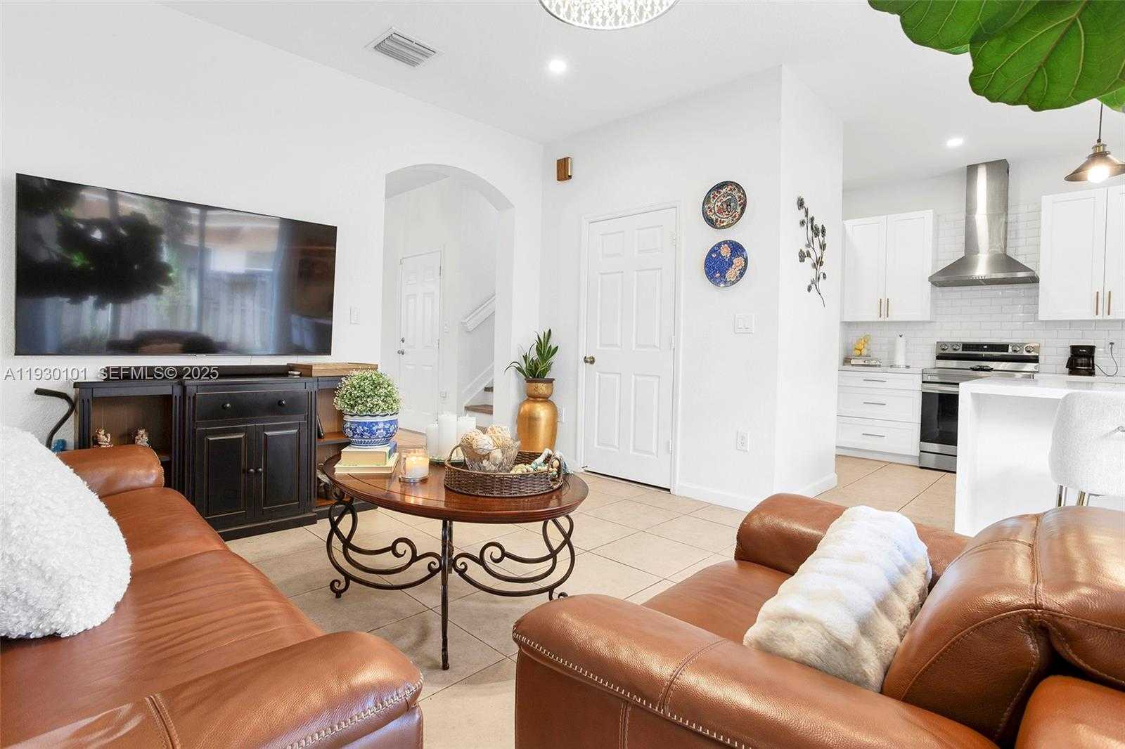 Small Image of 13285 SOUTH WEST 128TH PSGE #13285, Miami Number 8