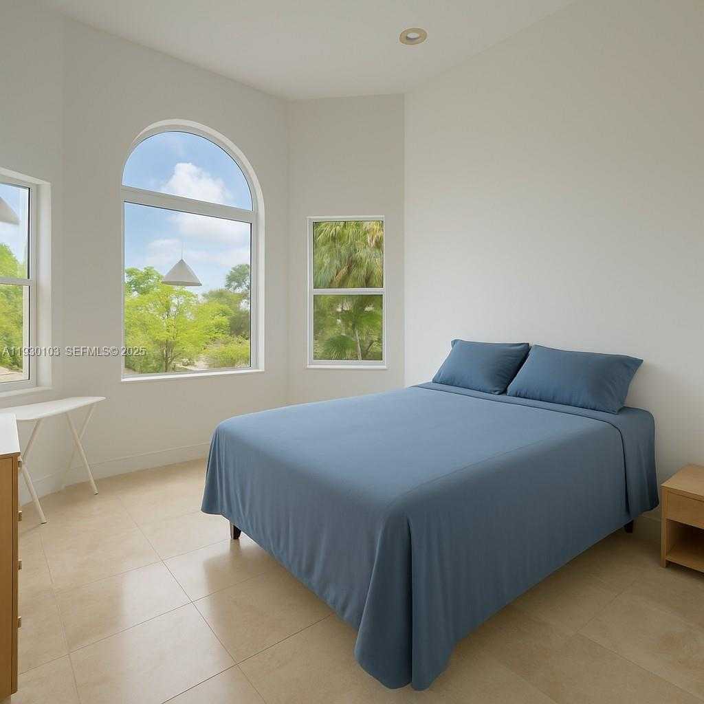 Small Image of 1490 CLEVELAND RD, Miami Beach Number 20