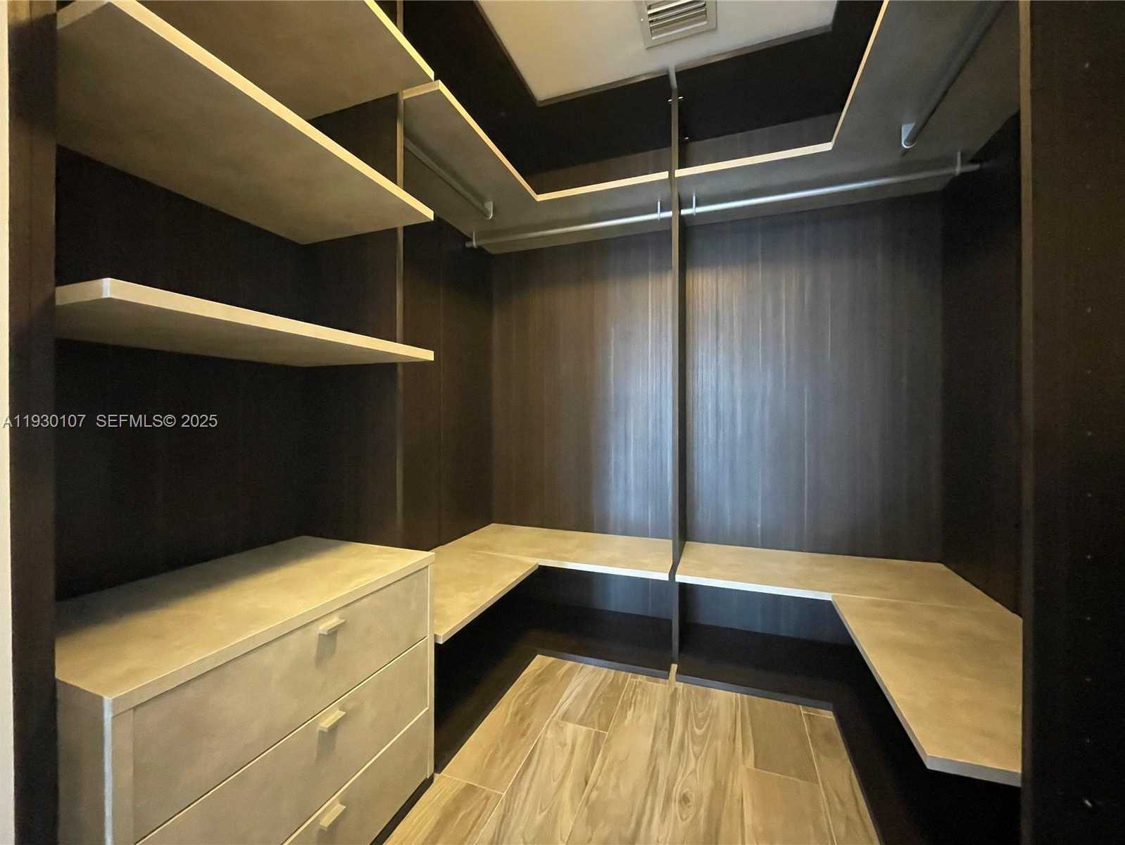 Small Image of 801 SOUTH MIAMI AVE #3303, Miami Number 16