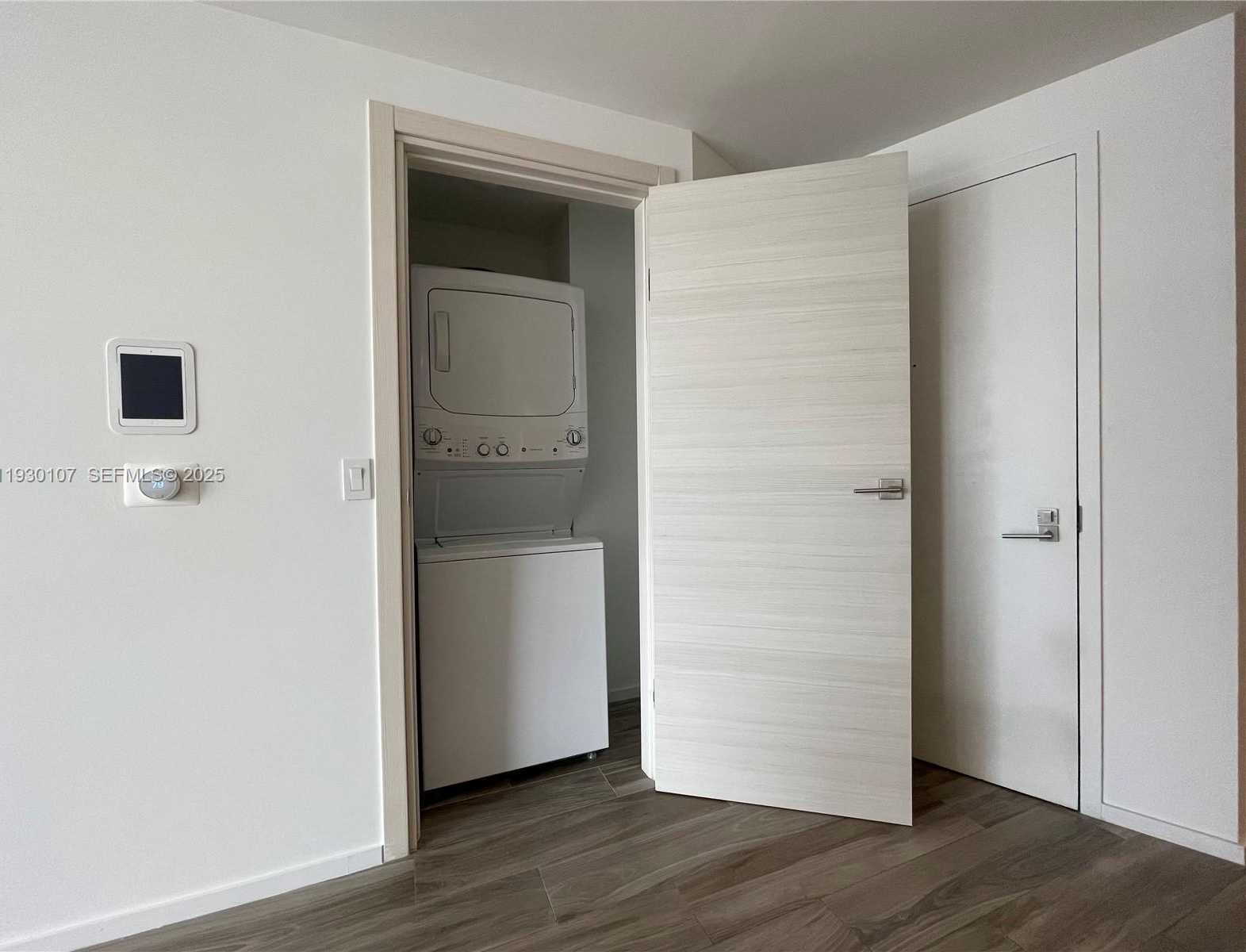 Small Image of 801 SOUTH MIAMI AVE #3303, Miami Number 21