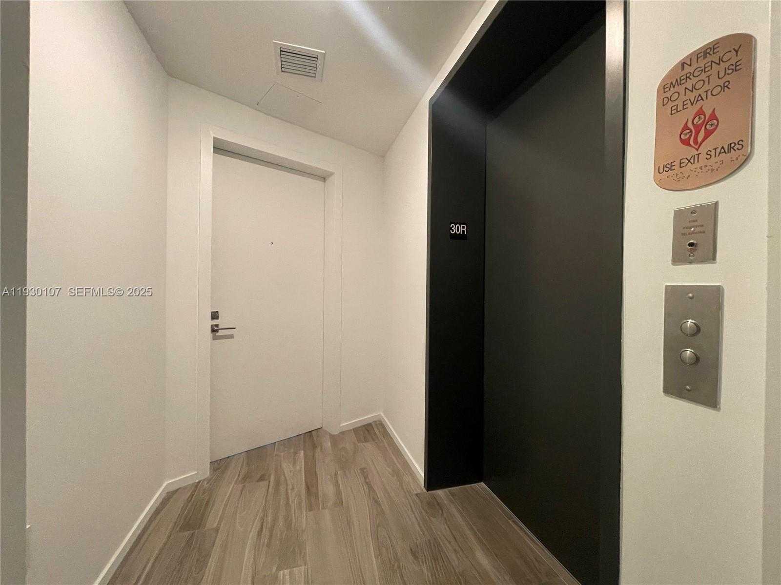 Small Image of 801 SOUTH MIAMI AVE #3303, Miami Number 22