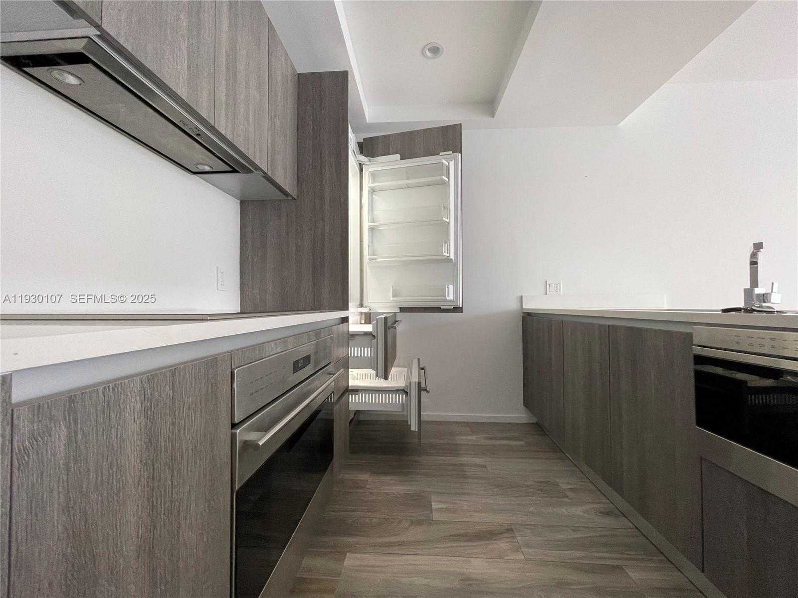 Small Image of 801 SOUTH MIAMI AVE #3303, Miami Number 6