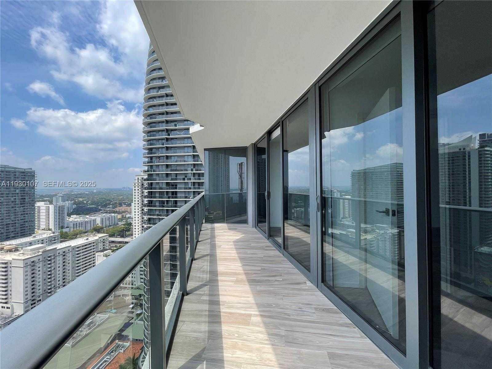 Small Image of 801 SOUTH MIAMI AVE #3303, Miami Number 9