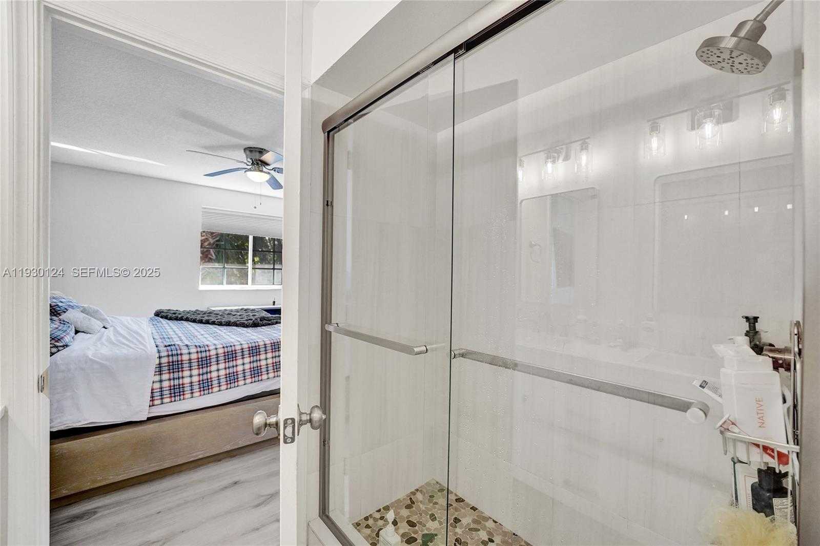 Small Image of 3643 SAN SIMEON CIR, Weston Number 11