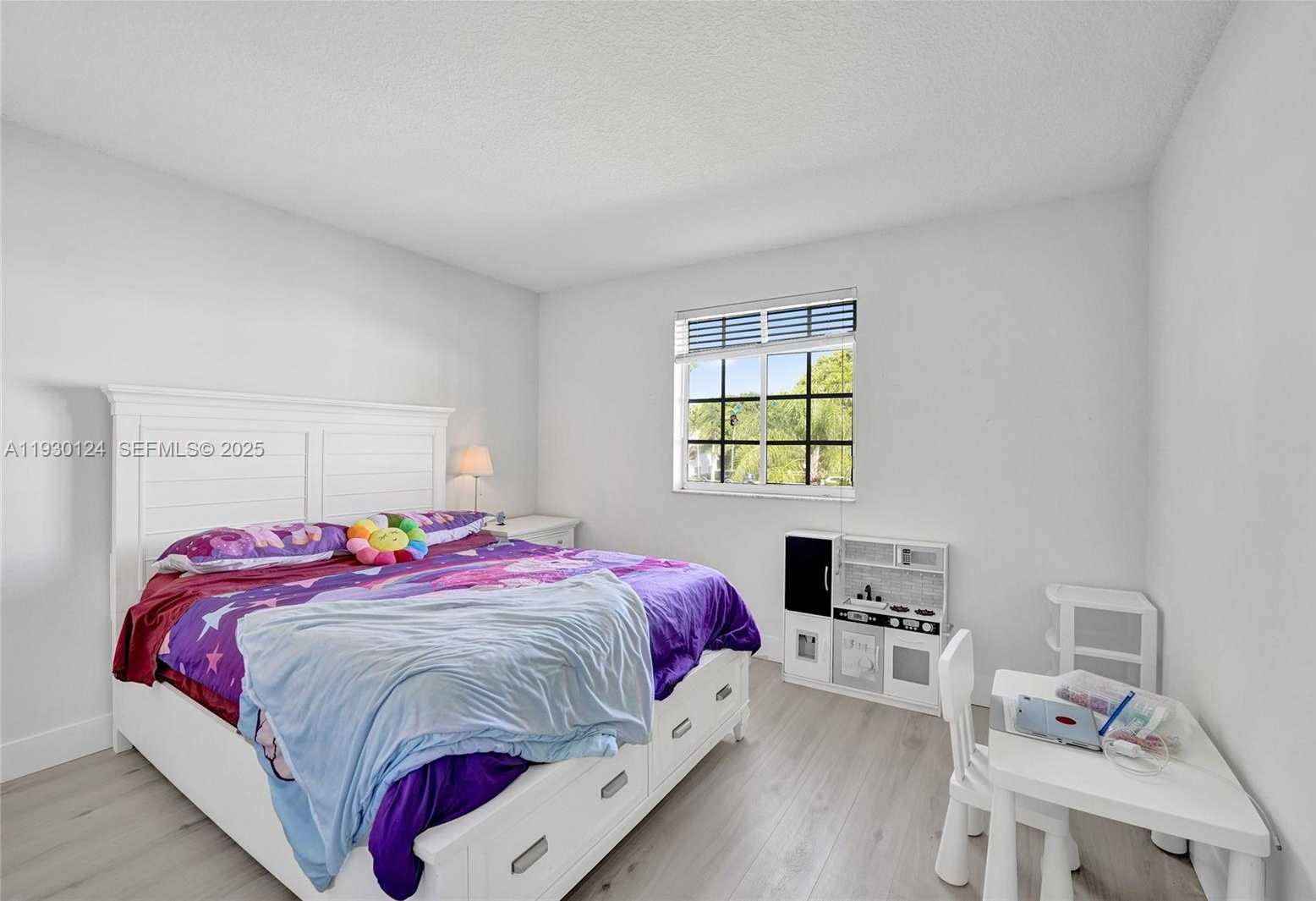 Small Image of 3643 SAN SIMEON CIR, Weston Number 14