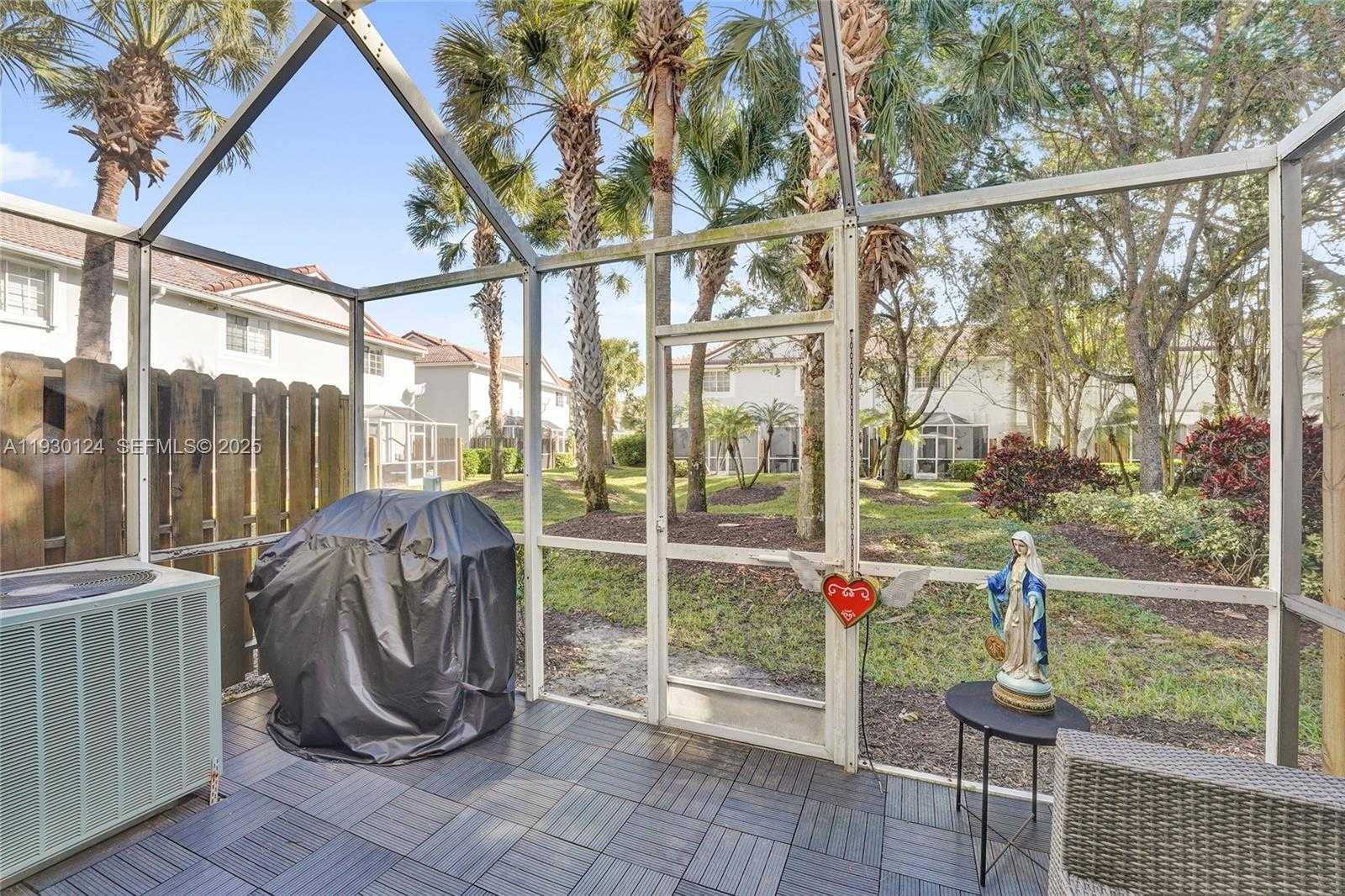 Small Image of 3643 SAN SIMEON CIR, Weston Number 16