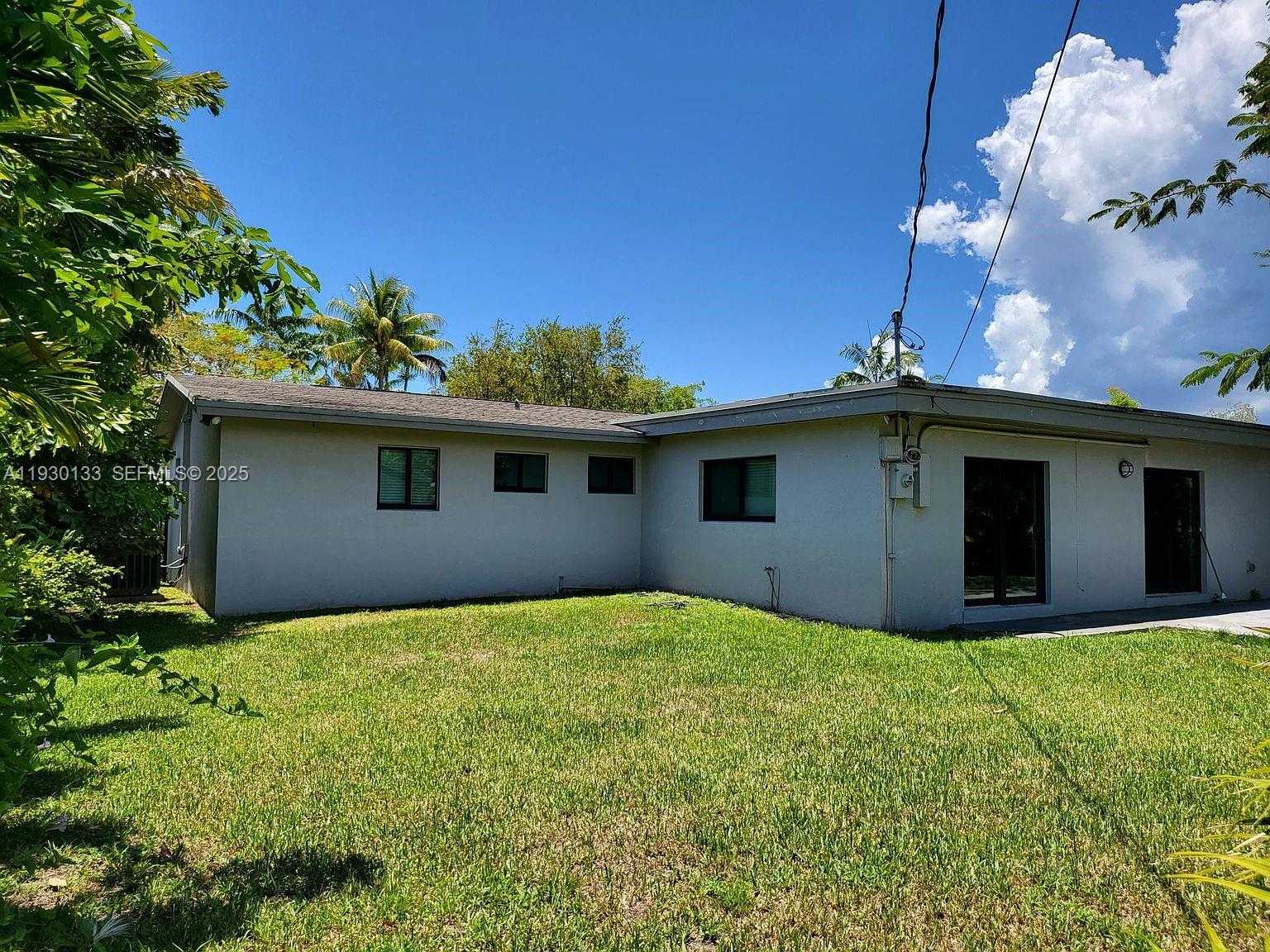 Small Image of 8575 SOUTH WEST 125TH ST #8575, Miami Number 19