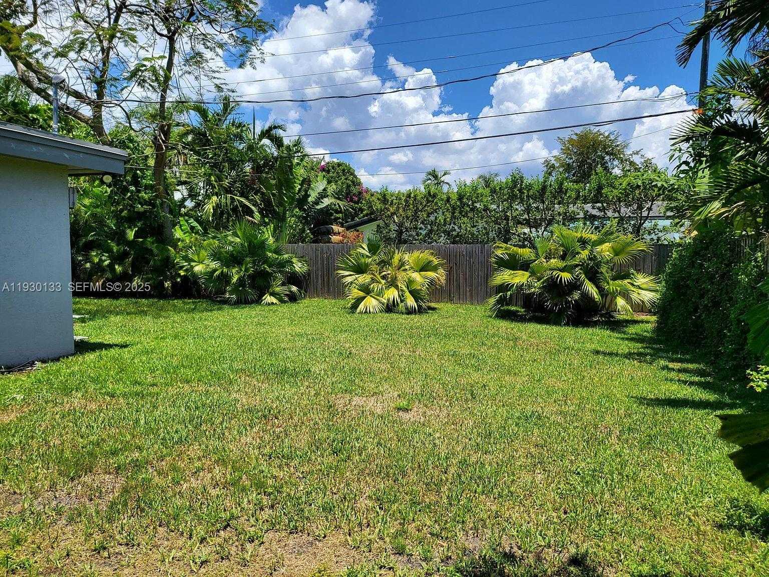 Small Image of 8575 SOUTH WEST 125TH ST #8575, Miami Number 20