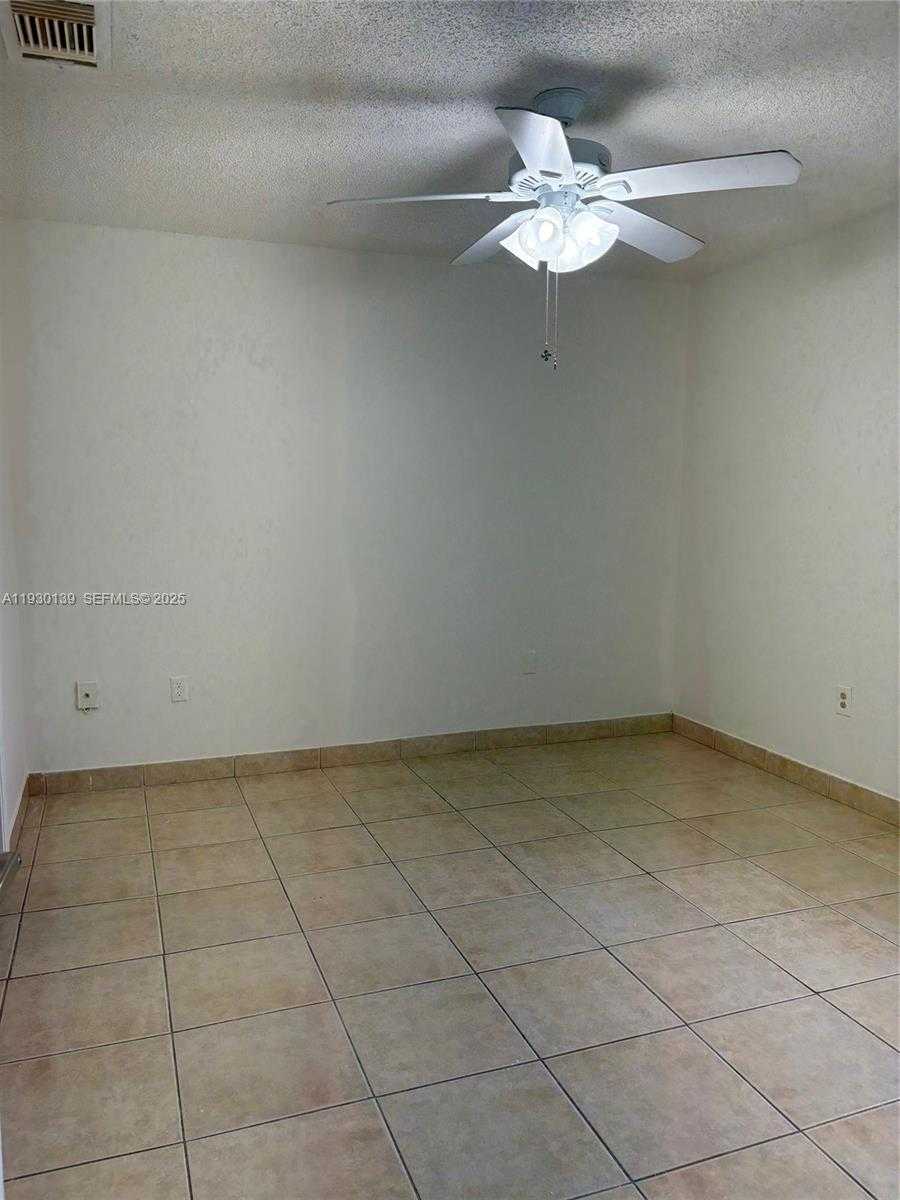 Small Image of 6725 NORTH WEST 174TH TER #G-12, Hialeah Number 9