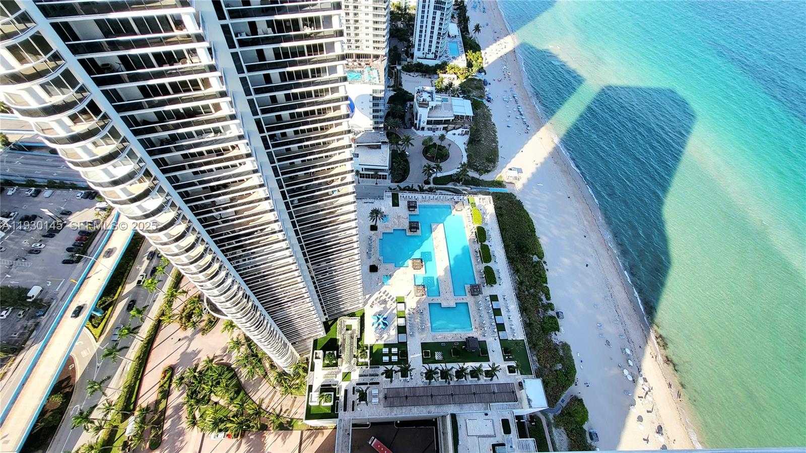 Small Image of 1830 SOUTH OCEAN DR #4410, Hallandale Beach Number 3