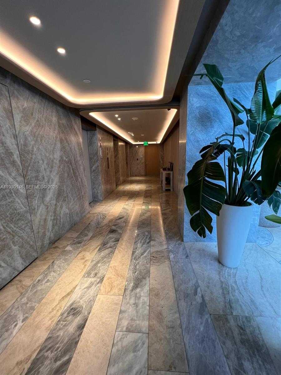 Small Image of 1395 BRICKELL AVE #2712, Miami Number 6