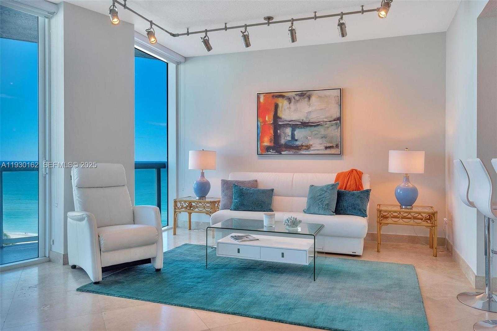 Small Image of 6515 COLLINS AVE #1110, Miami Beach Number 1