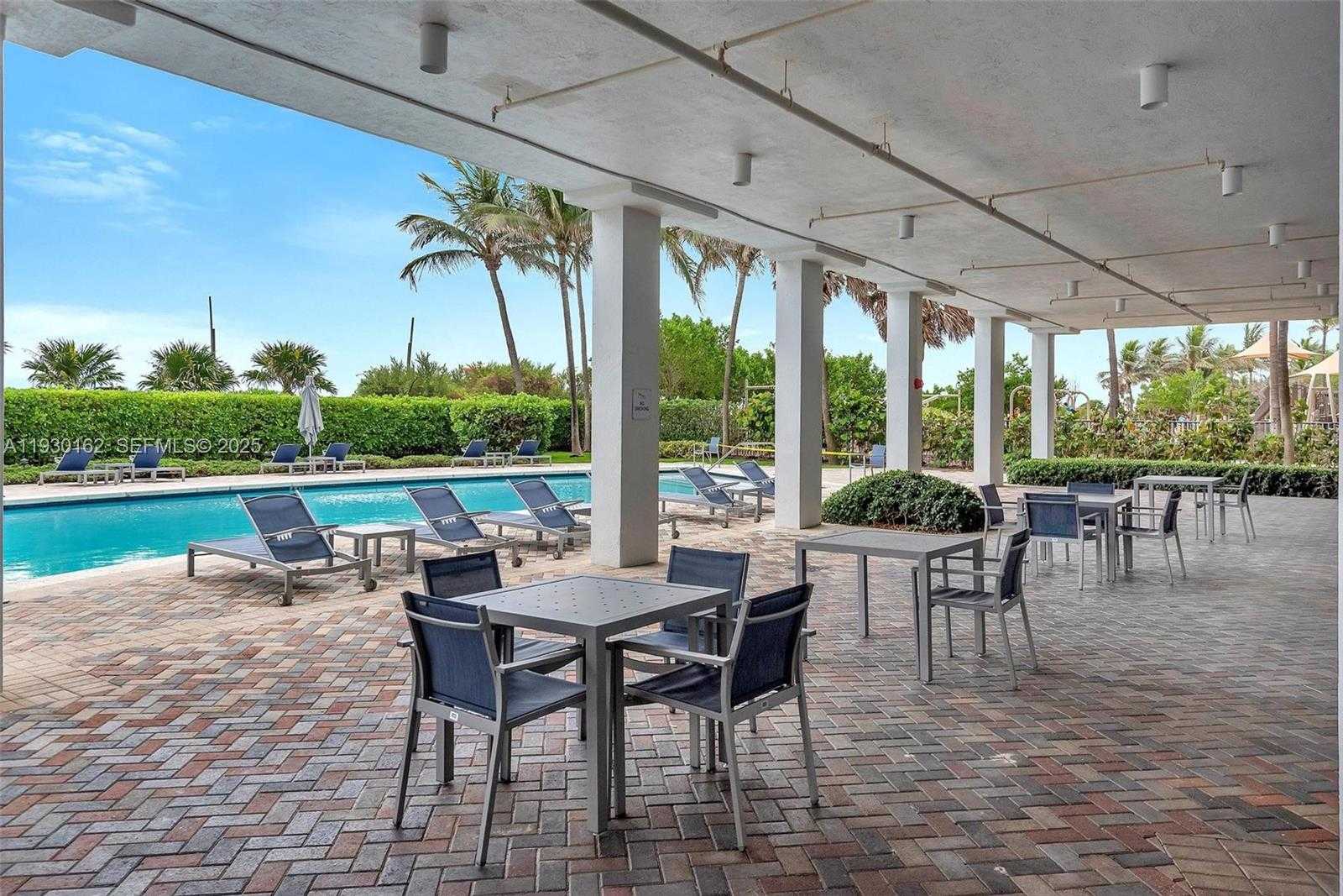 Small Image of 6515 COLLINS AVE #1110, Miami Beach Number 20