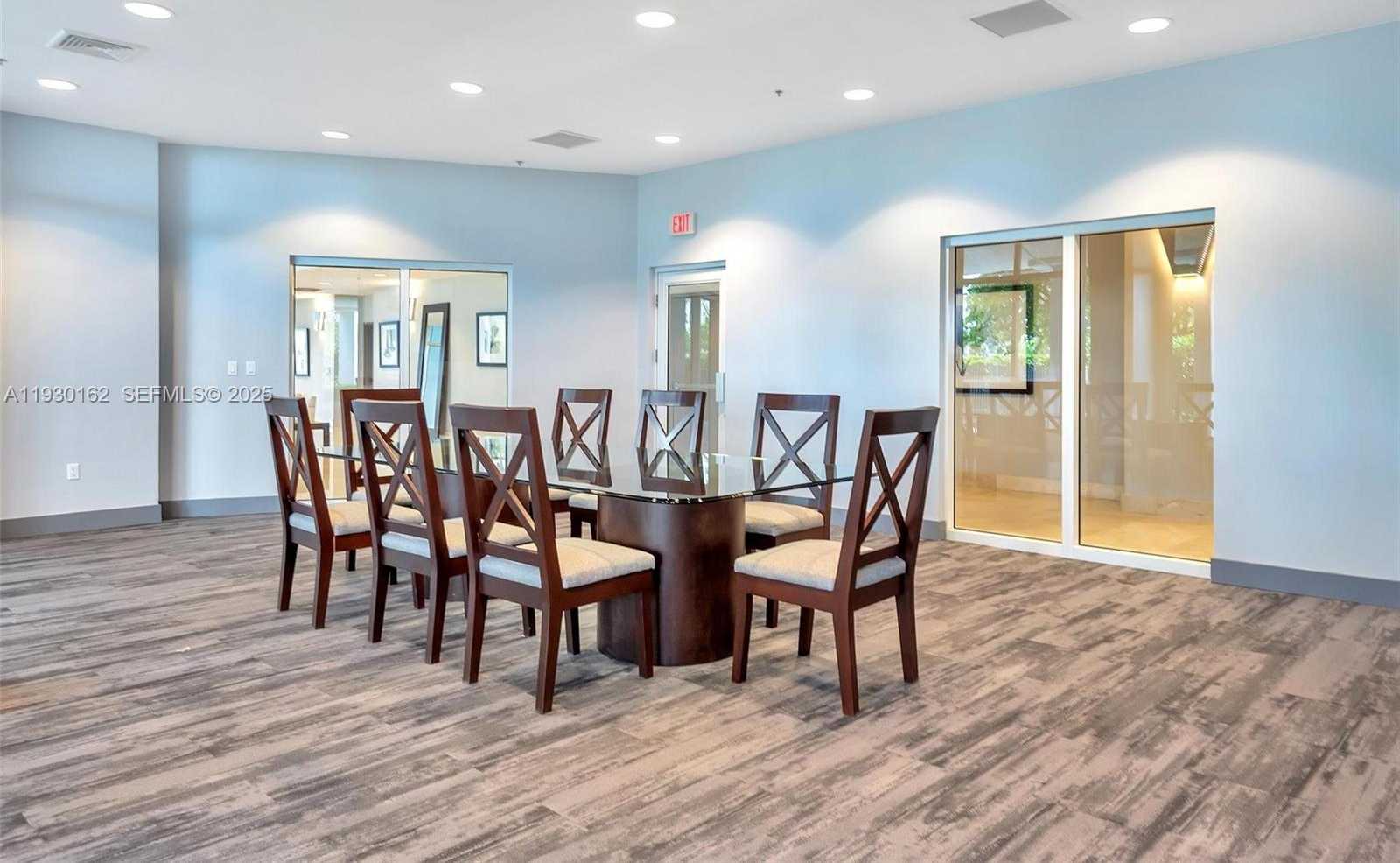 Small Image of 6515 COLLINS AVE #1110, Miami Beach Number 32