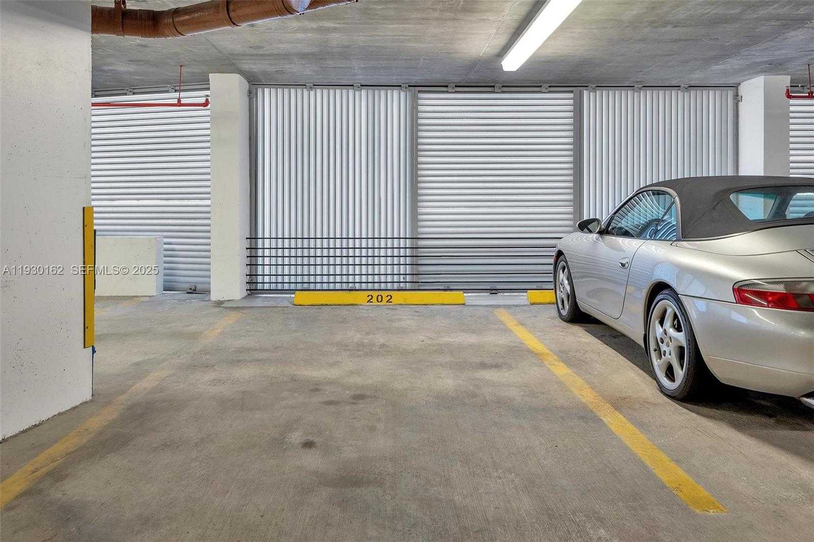 Small Image of 6515 COLLINS AVE #1110, Miami Beach Number 33