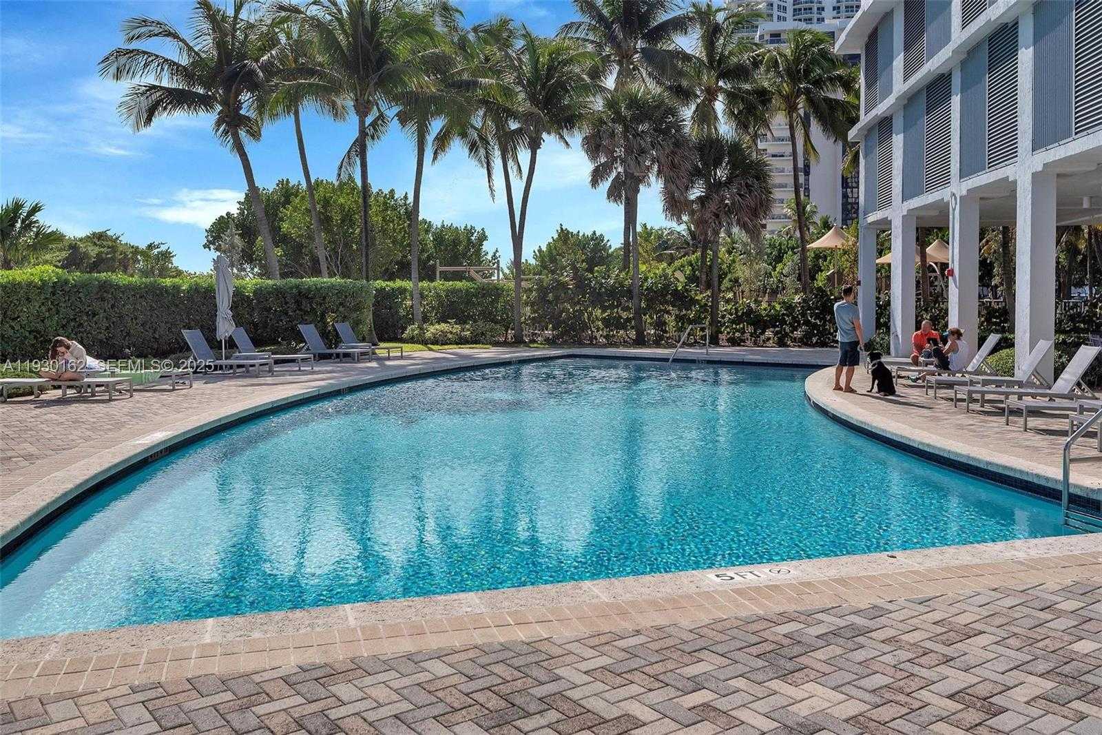 Small Image of 6515 COLLINS AVE #1110, Miami Beach Number 37