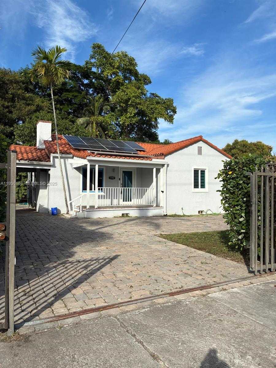 Small Image of 1757 SOUTH WEST 24TH TER, Miami Number 1