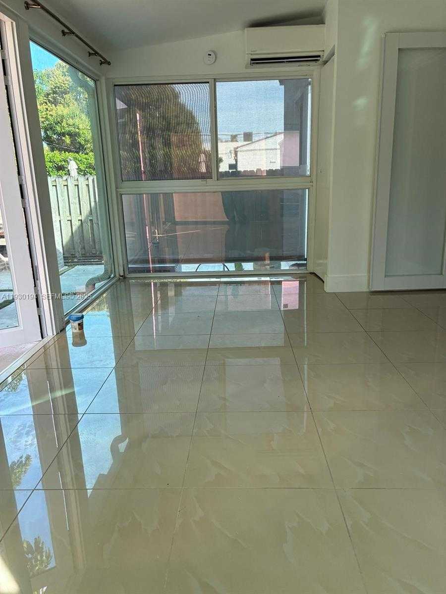 Small Image of 1757 SOUTH WEST 24TH TER, Miami Number 18