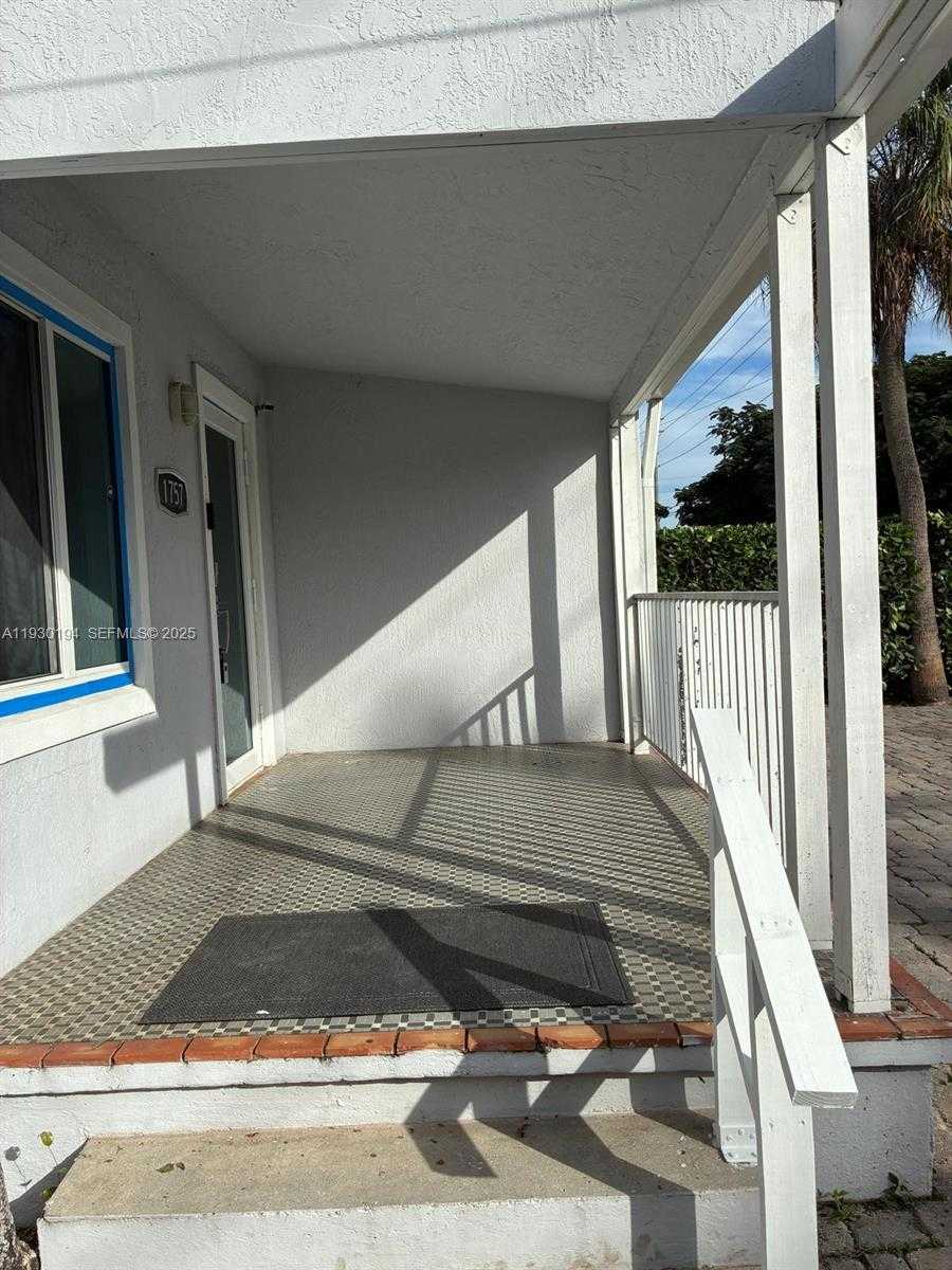 Small Image of 1757 SOUTH WEST 24TH TER, Miami Number 35