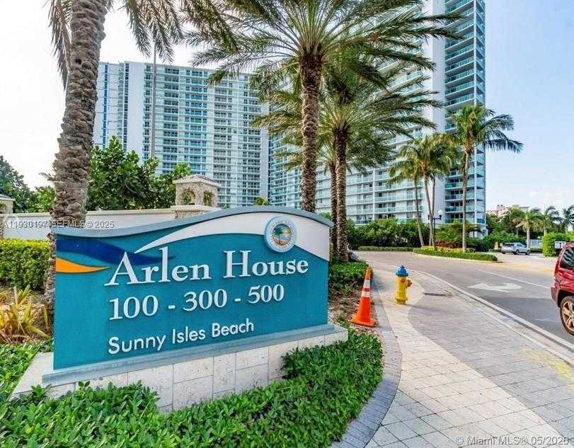 Small Image of 100 BAYVIEW DR #309, Sunny Isles Beach Number 1