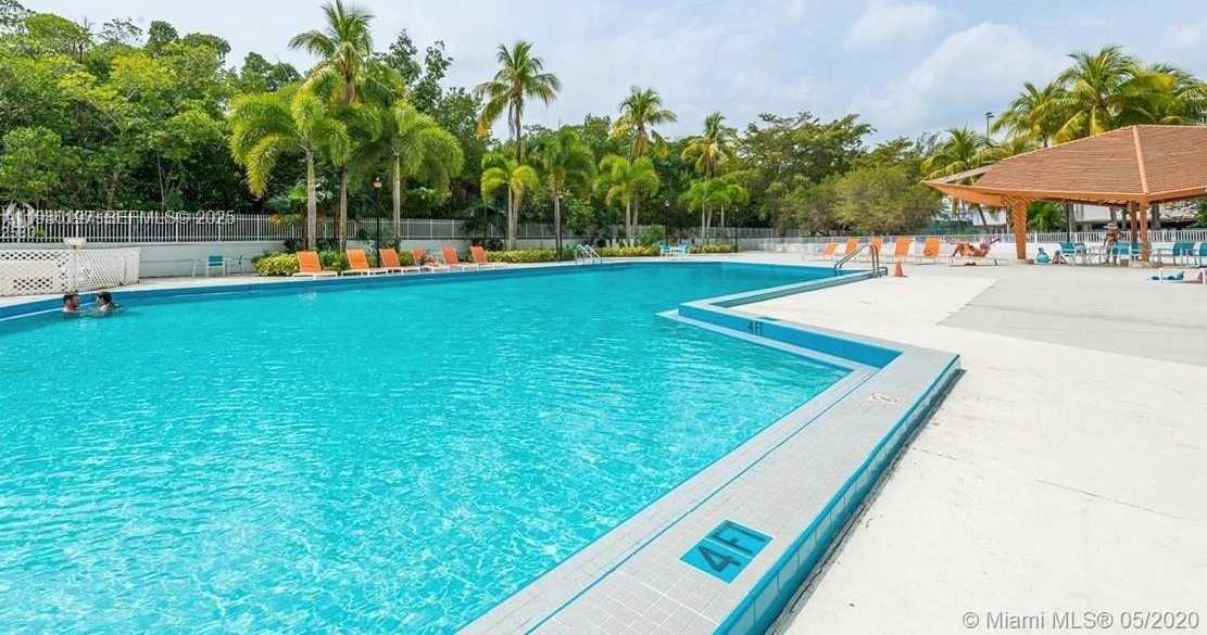 Small Image of 100 BAYVIEW DR #309, Sunny Isles Beach Number 35