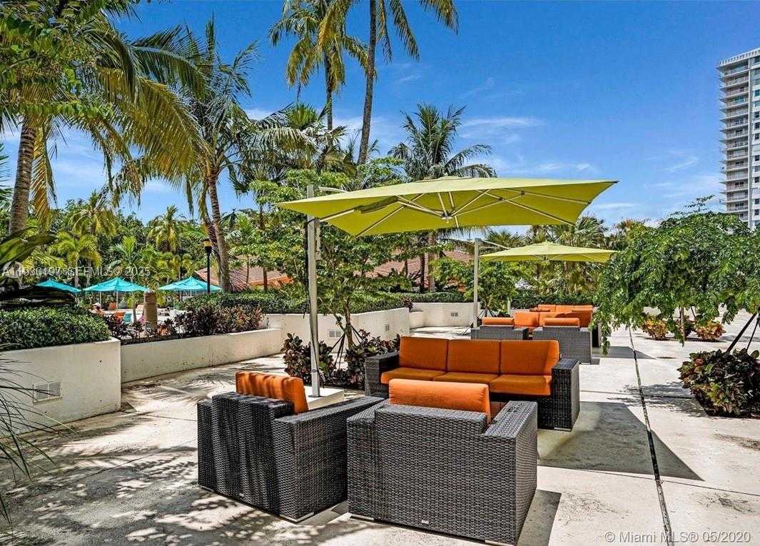 Small Image of 100 BAYVIEW DR #309, Sunny Isles Beach Number 37