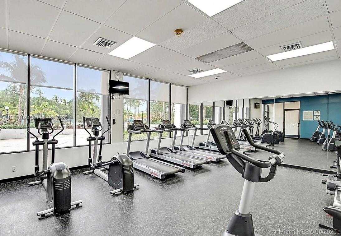 Small Image of 100 BAYVIEW DR #309, Sunny Isles Beach Number 38