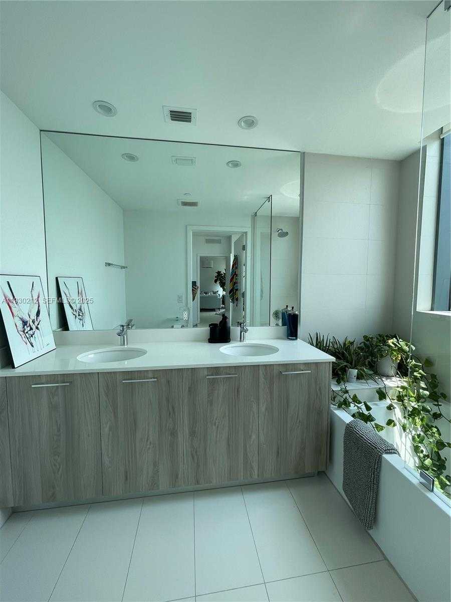 Small Image of 501 NORTH EAST 31ST ST #3309, Miami Number 25