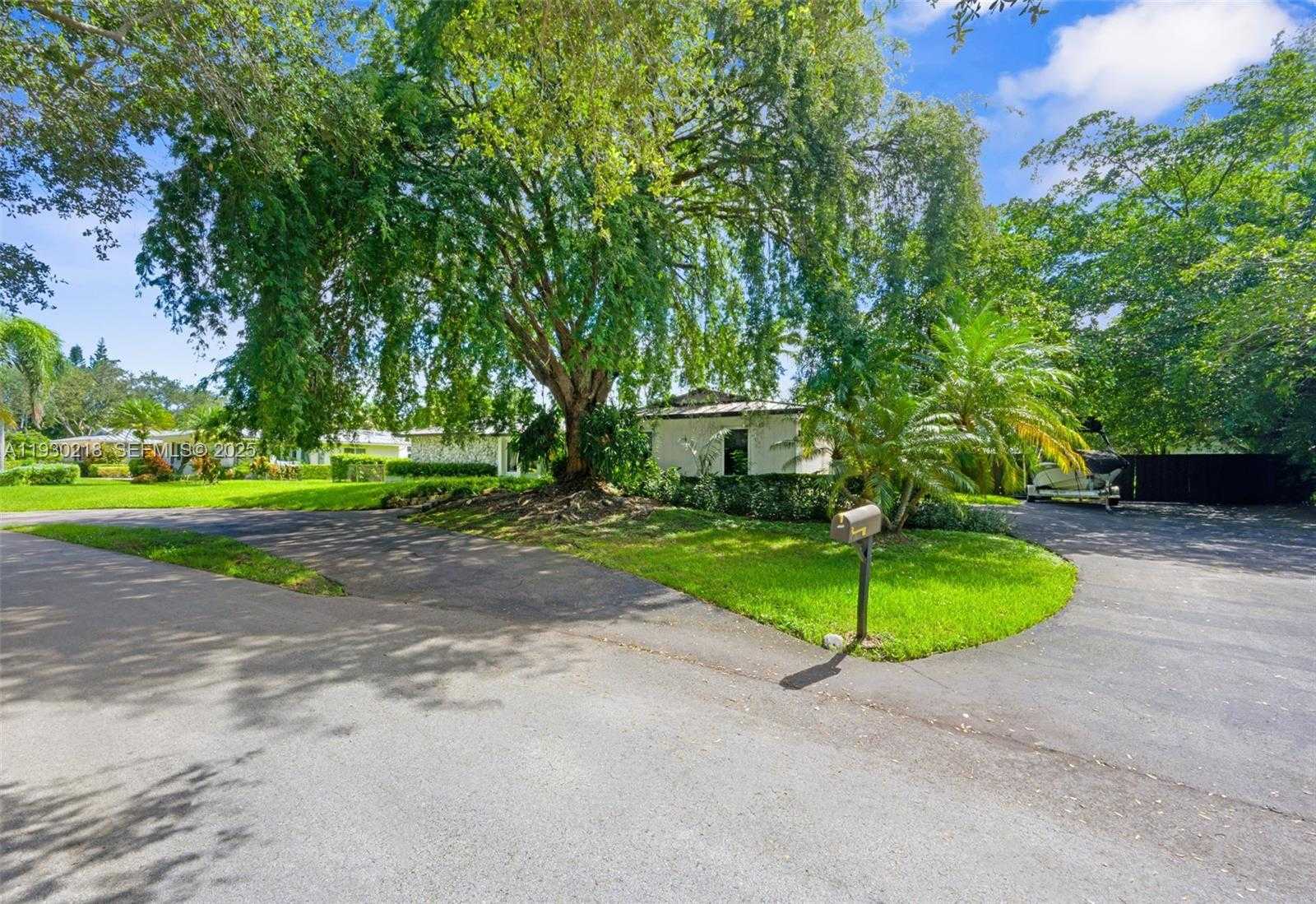 Small Image of 8330 SOUTH WEST 171ST ST, Palmetto Bay Number 40