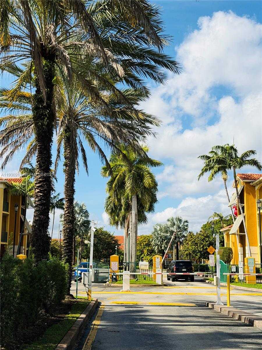 Small Image of 7320 NORTH WEST 114TH AVE #103, Doral Number 23