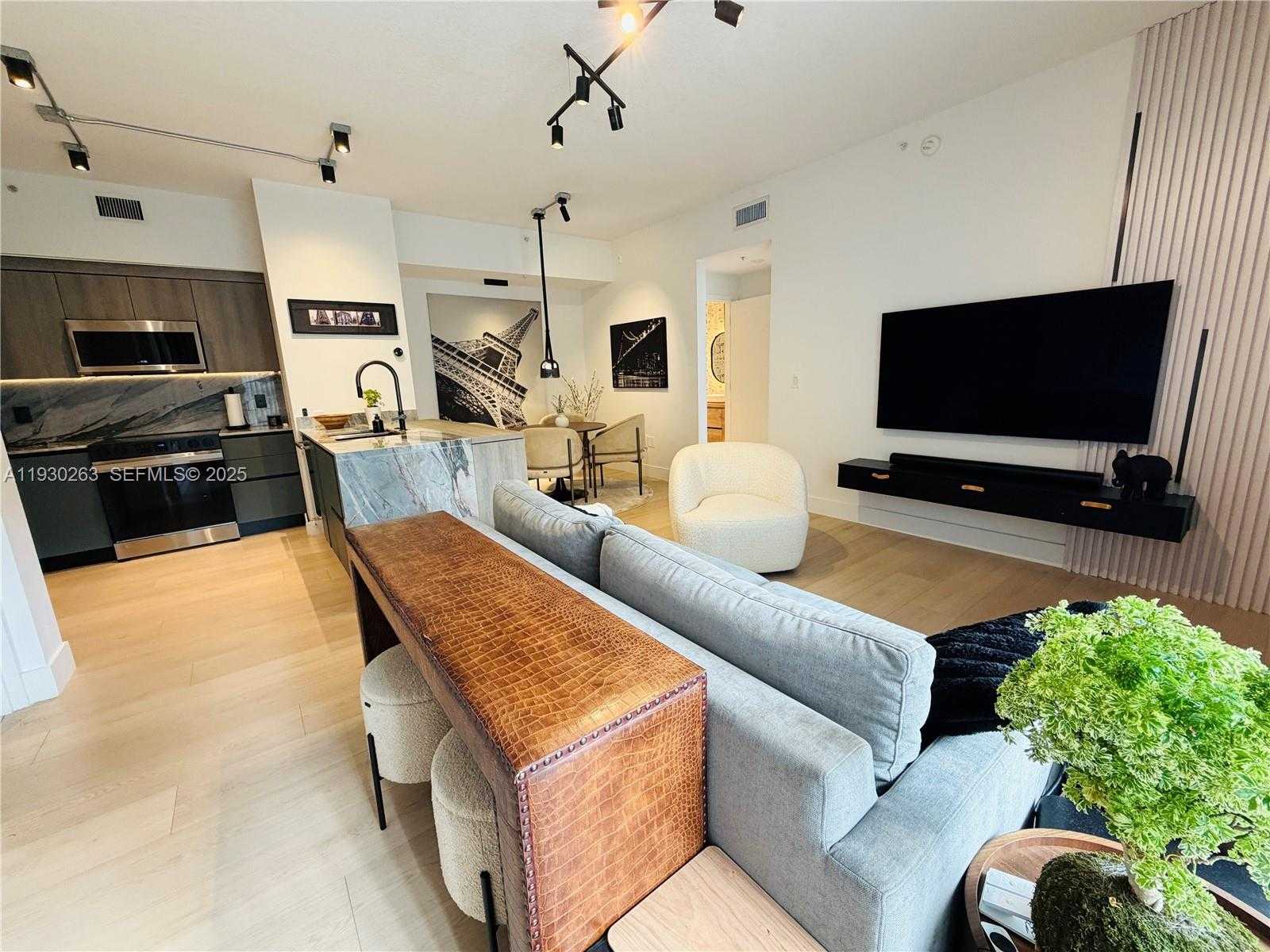 Small Image of 7320 NORTH WEST 114TH AVE #103, Doral Number 4