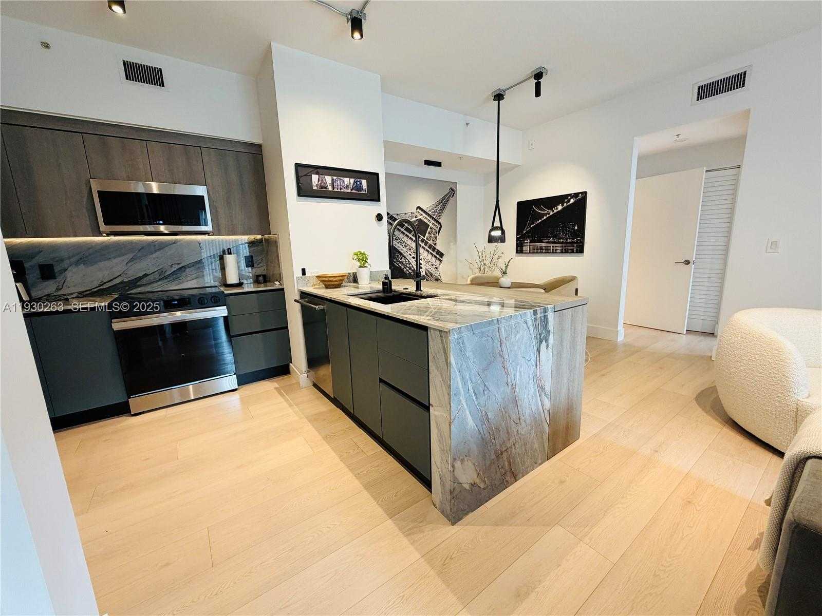 Small Image of 7320 NORTH WEST 114TH AVE #103, Doral Number 5