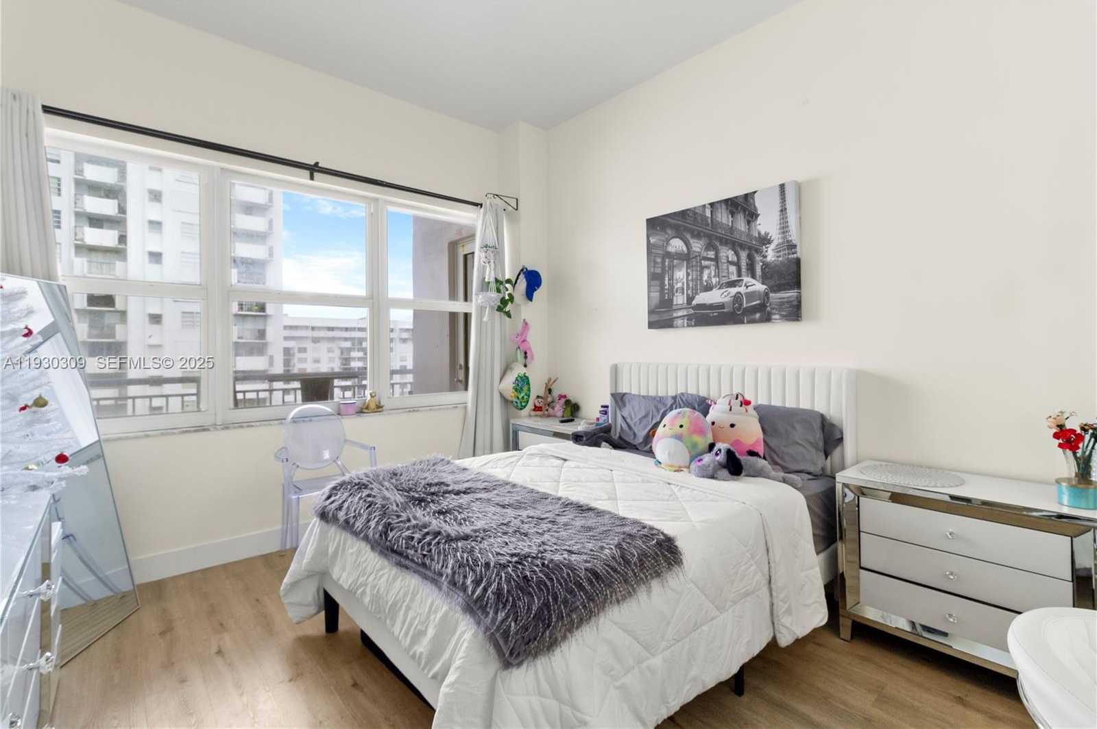 Small Image of 18061 BISCAYNE BLVD #PH01, Aventura Number 12