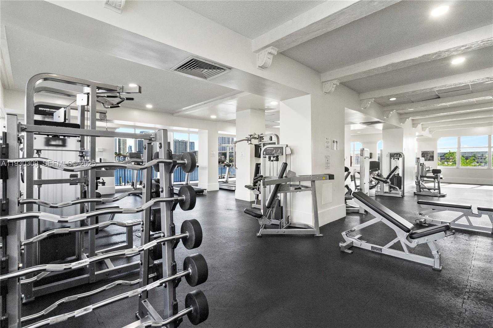 Small Image of 18061 BISCAYNE BLVD #PH01, Aventura Number 22