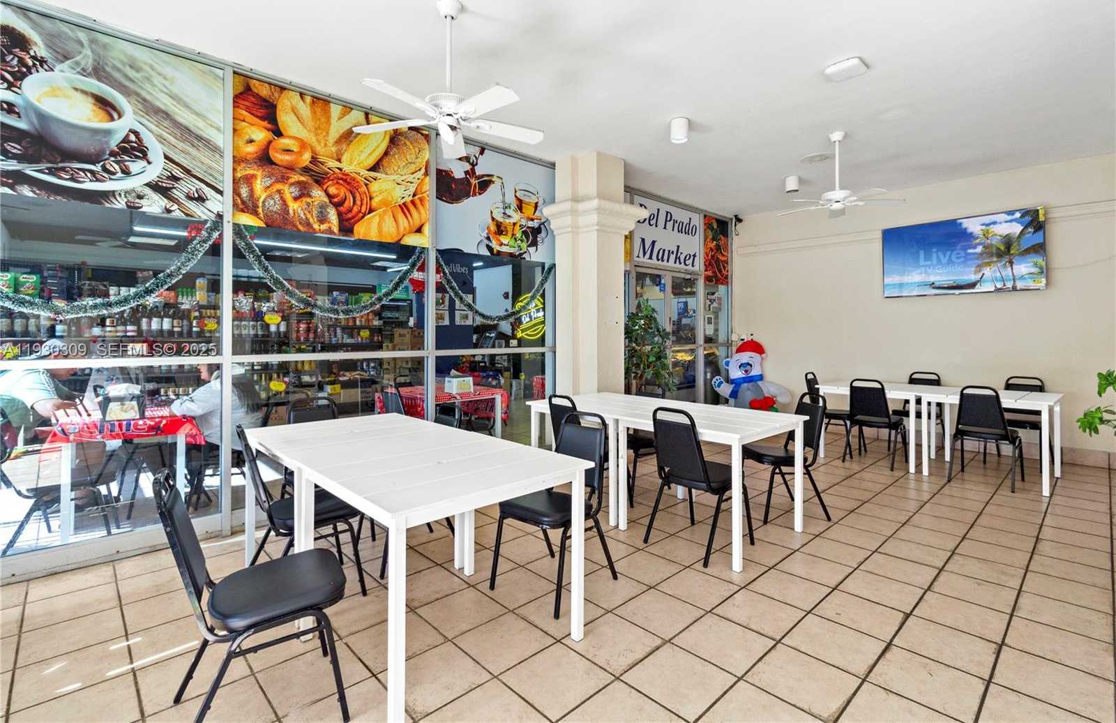 Small Image of 18061 BISCAYNE BLVD #PH01, Aventura Number 24
