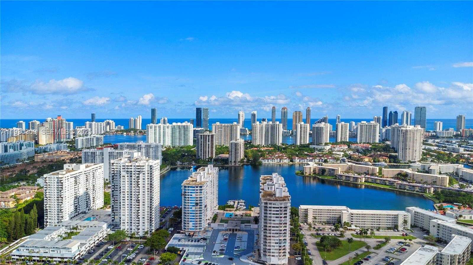 Small Image of 18061 BISCAYNE BLVD #PH01, Aventura Number 26